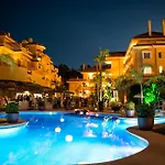 La Arcada Aloha Hill Club *