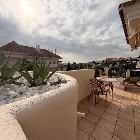 Lägenhet La Arcada Aloha Hill Club