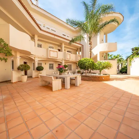 La Arcada Aloha Hill Club * Marbella
