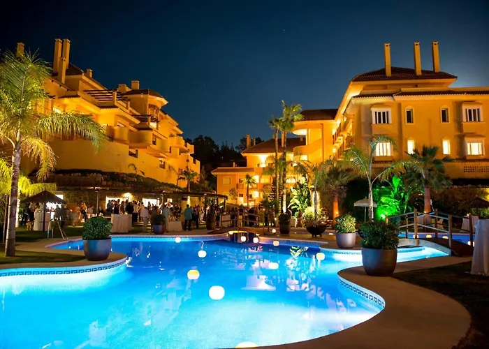 La Arcada Aloha Hill Club *