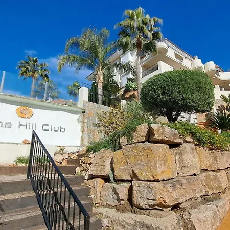 アパート La Arcada Aloha Hill Club マルベーリャ